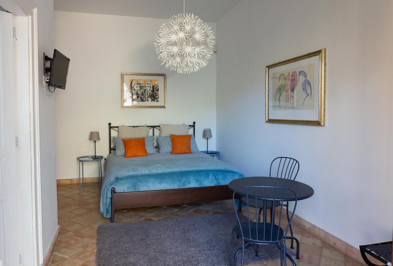 B&B Bellini Мило Экстерьер фото